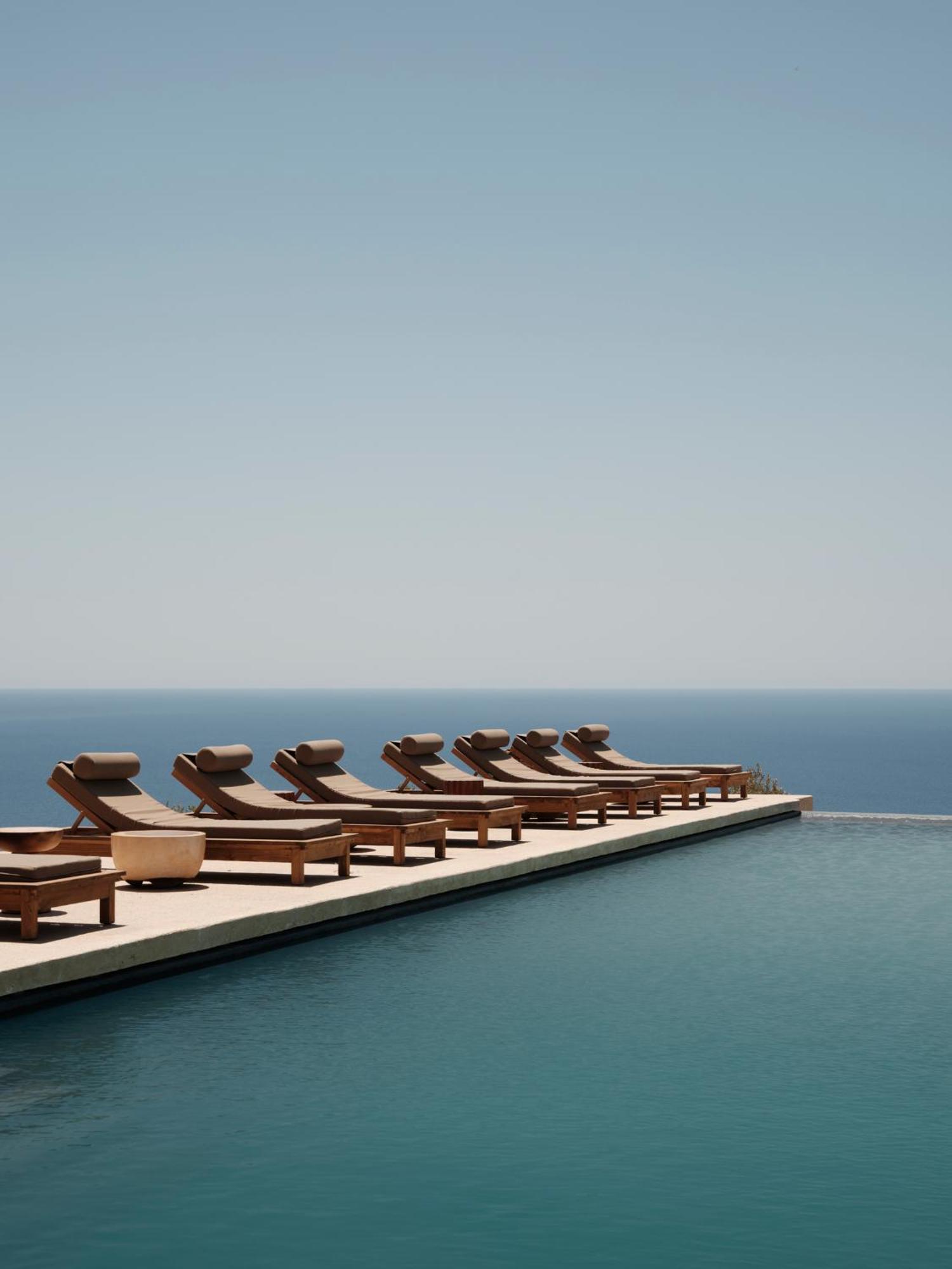 Gundari Hotell Petousis Exteriör bild